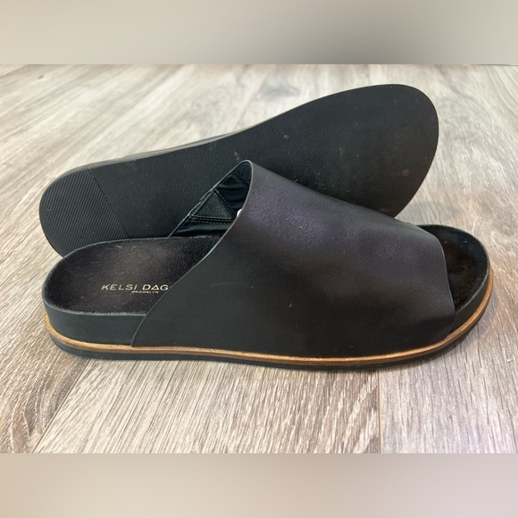 Kelsi Dagger black slides - Picture 5 of 6